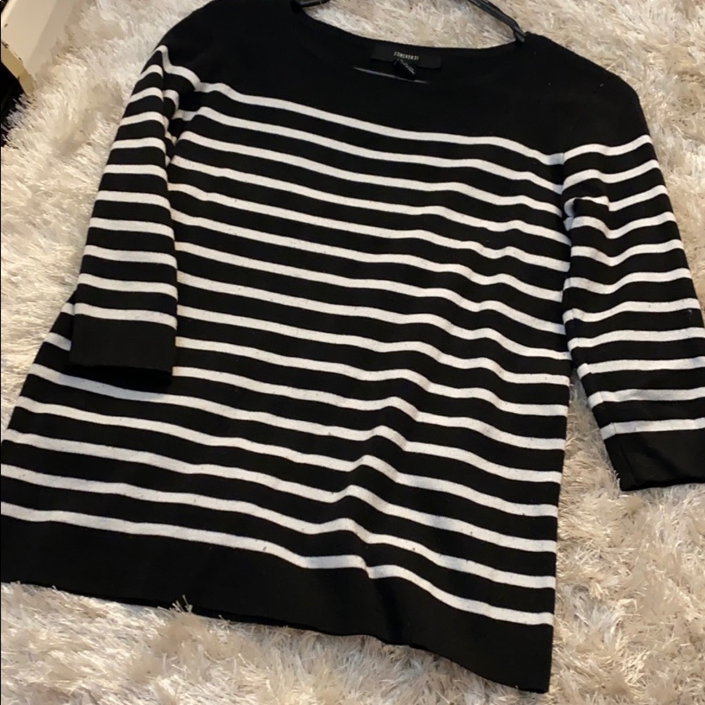 Black half sleeve stripped sweater top